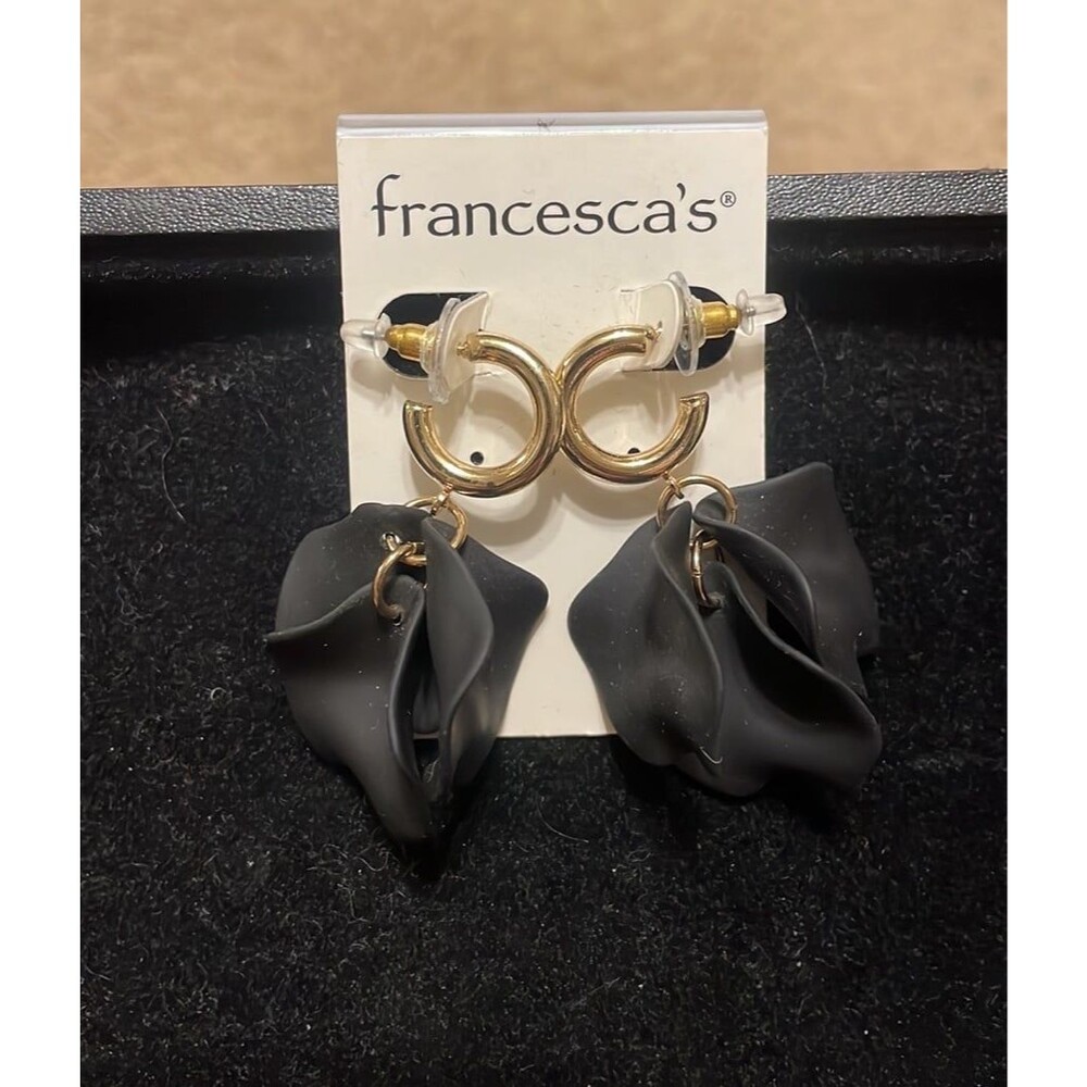 Francesca’s Black Flower Earrings NWT